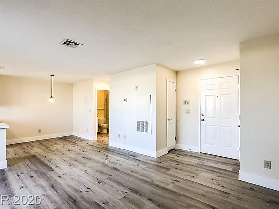 4th image of 3150 Soft Breezes Dr APT 1185