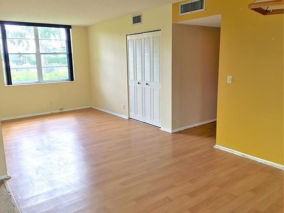 5th image of 9311 Orange Grove Dr APT 117