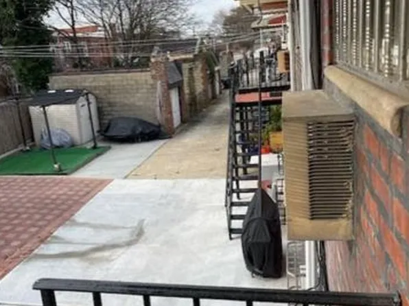 1562 East 91st Street image 8 of 12