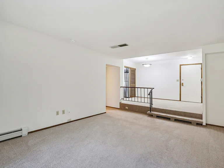 Serafino Square Luxury Apartments — Photo 7