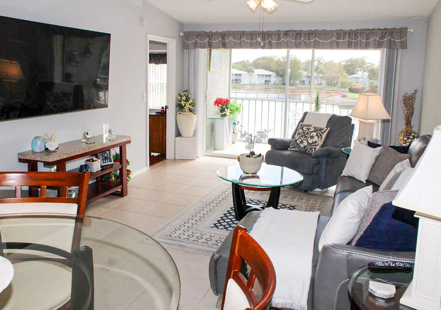 Berkshire Lakes New Remodeled Master Bath Stunning Lake/Bridge View End Unit — Photo 1