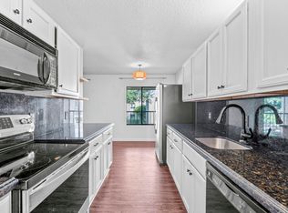 150 Pineview Rd APT C-7, Tequesta, FL 33469