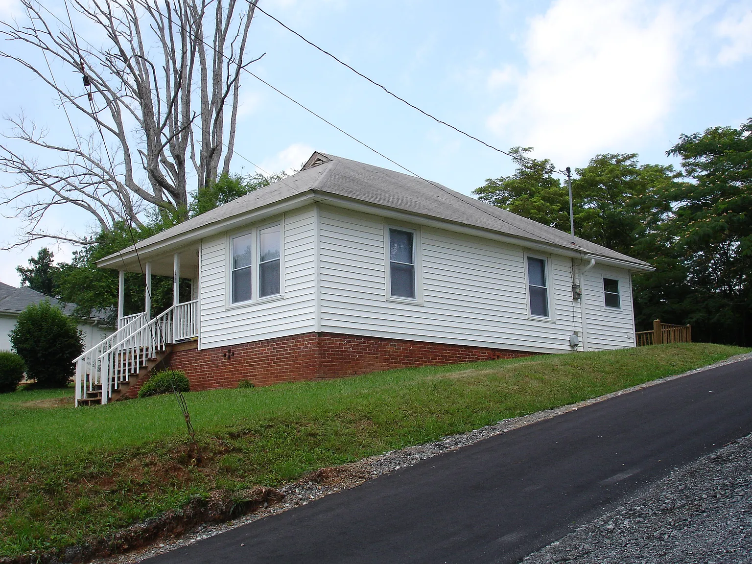 2 bed, 1100 sqft, $950 — Photo 3