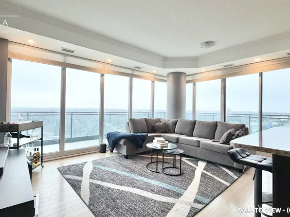 100 John St #1308, Brampton, ON L6W 0A8