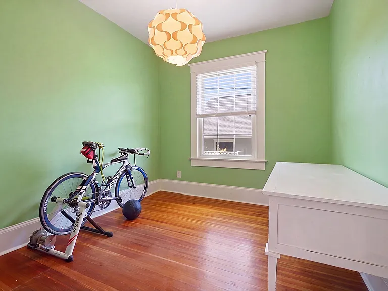 613 Elm St — Photo 15