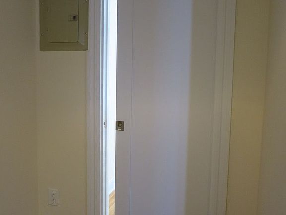5th image of 501 E 78th St APT 3E
