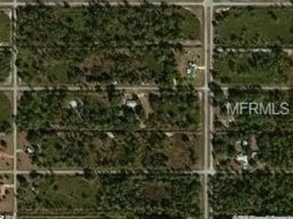 416 E Park Ave, Indian Lake Estates, FL 33853