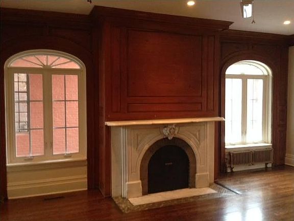 Living room (Similar)