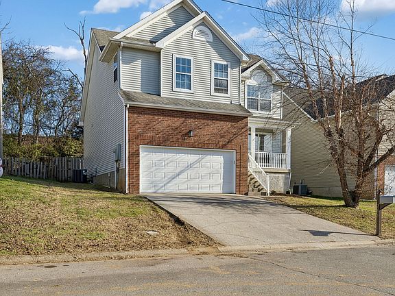 2nd image of 761 Sweetwater Cir