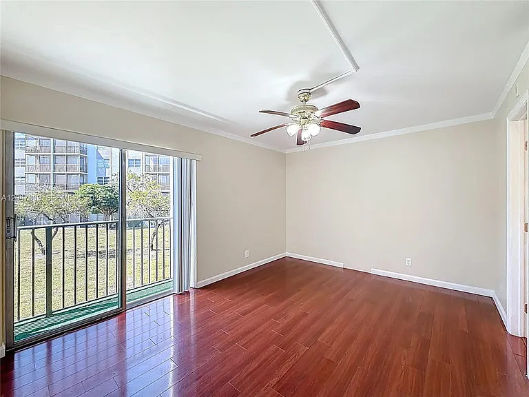 8740 N North Sherman Cir #206 — Photo 15