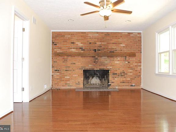 3rd image of 4340 Old Columbia Pike