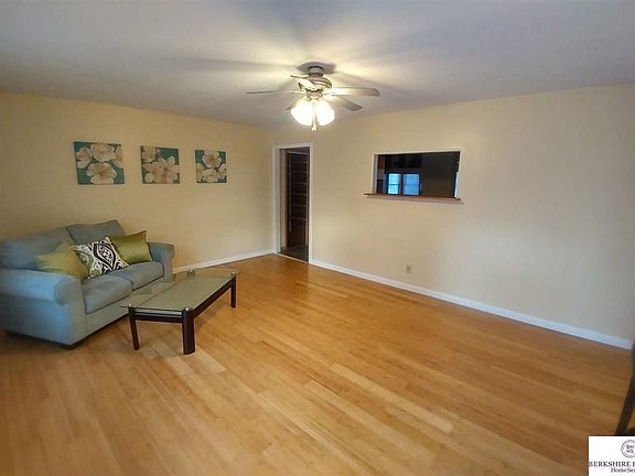 3rd image of 7411 Terry Dr