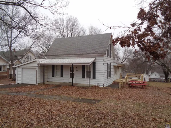 805 Frazier St, Valley Falls, KS 66088