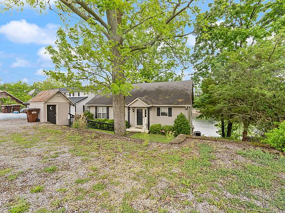 3rd image of 1076 Carry Nation Rd