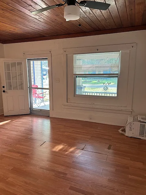 Woodland Street, 3510 - TP - Main House — Photo 4