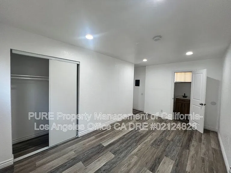 980 W Battery St #2 — Photo 11