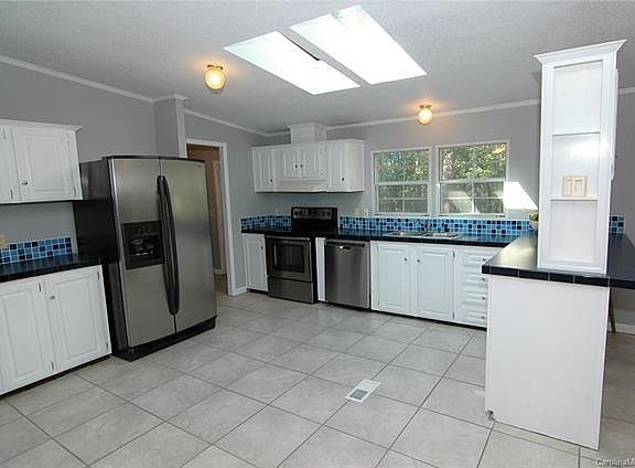 3rd image of 5010 Sierra Dr