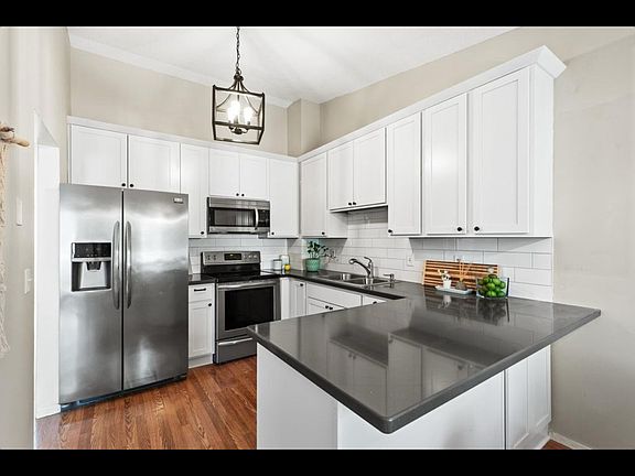 4th image of 147 W Eagle Lake Dr #147