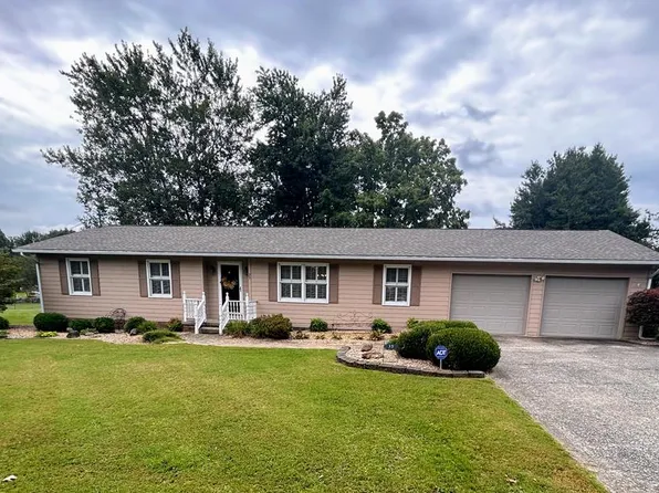35 Locust St, Hanson, KY 42413
