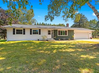 7917 Prairie Rd, Two Rivers, WI 54241