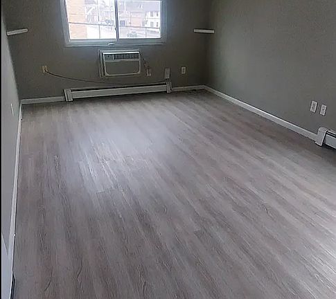 3rd image of 10505 Fidelity Ave #4