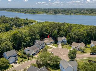 135 Hanahan Plantation Cir, Hanahan, SC 29410
