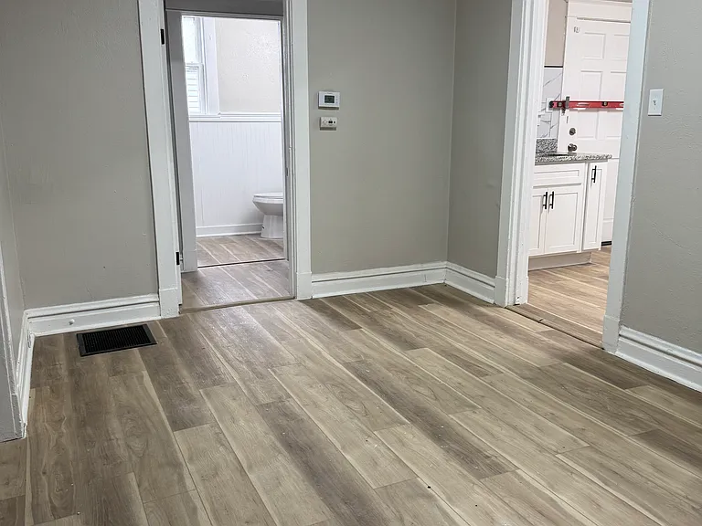 4015 Oakwood Ave — Photo 17