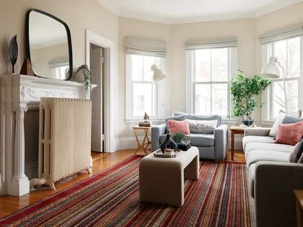 64 Highland Ave APT 5, Cambridge, MA 02139