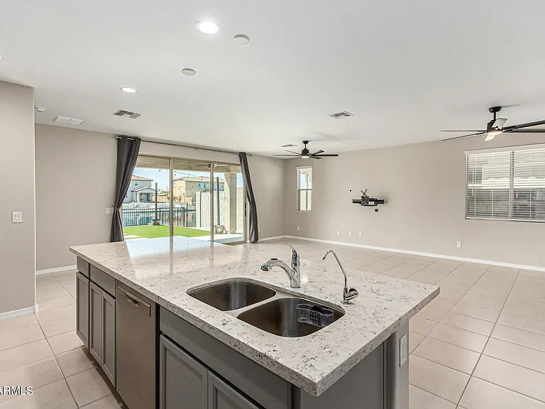 40915 W Agave Rd — Photo 17