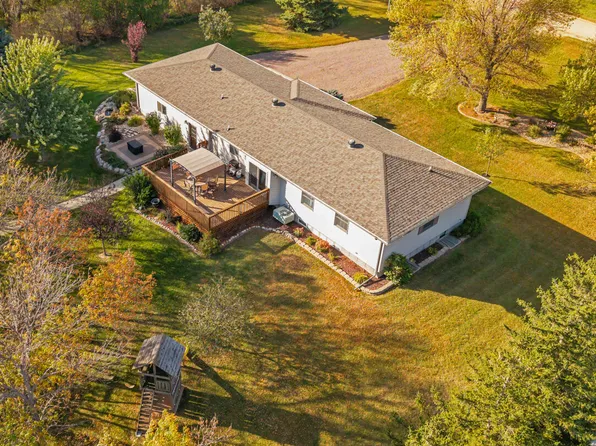 38397 Richmond Heights Dr, Aberdeen, SD 57401