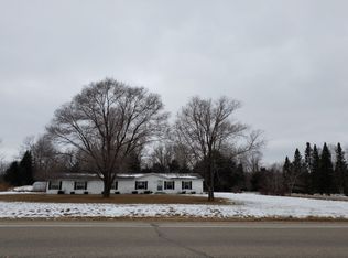 9717 Sandy Corners Rd, Gillett, WI 54124