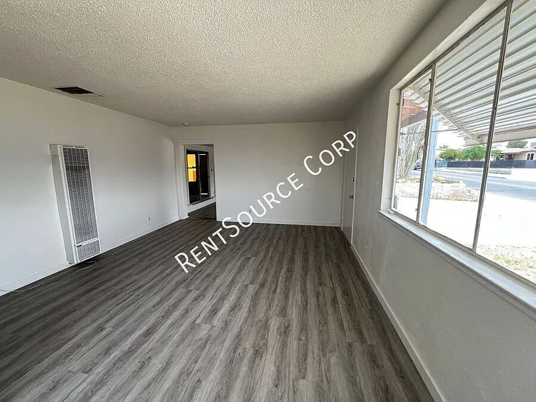 650 S Muriel Dr — Photo 4