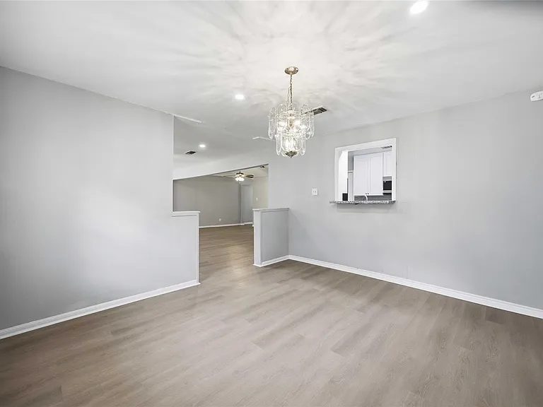 11006 Thackery Ln — Photo 13
