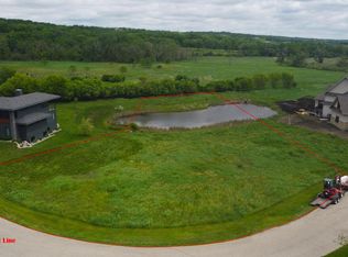 755 Hunt Club Dr, Lake Geneva, WI 53147