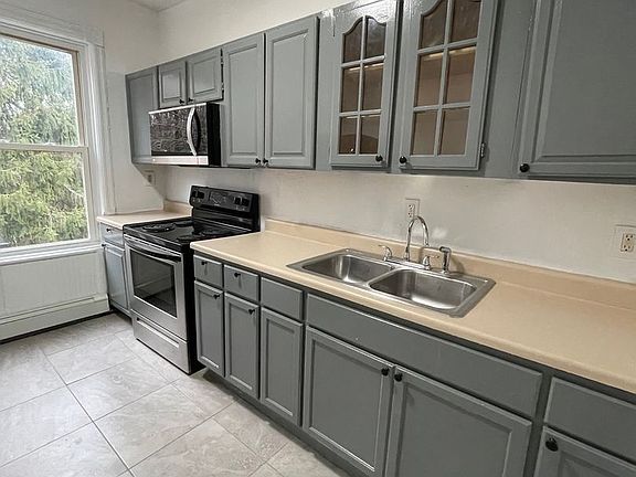 5th image of 15 Liberty St