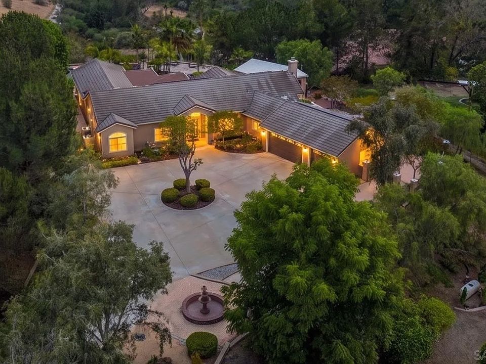 1st image of 1473 Singletree Pl