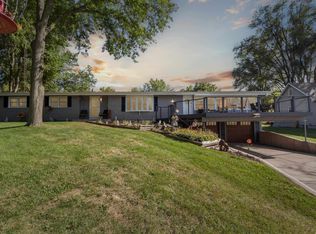 630 E Ellendale Rd, Edgerton, WI 53534