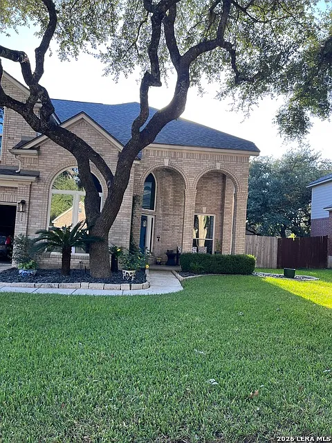 4 bed, 3.5 bath, 3185 sqft, $2,500 — Photo 2