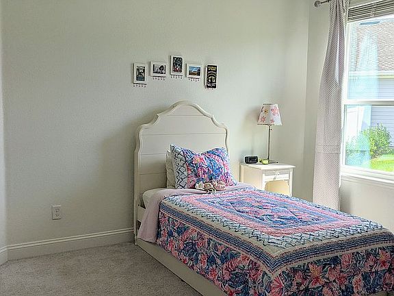 Bedroom 2: 13x11-9" Ceiling