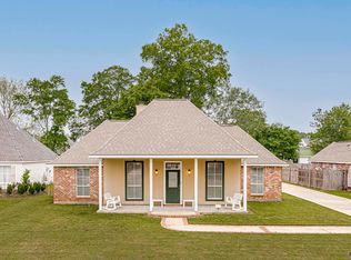 1449 Basswood Dr, Denham Springs, LA 70726