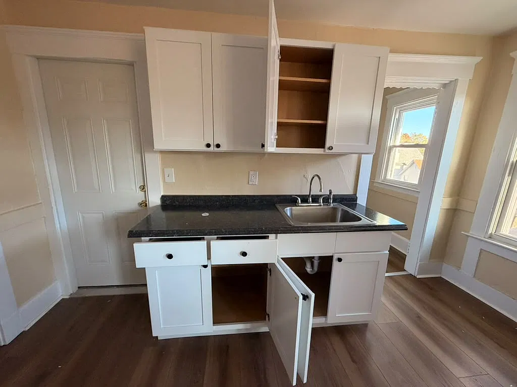2 bed, $1,625 — Photo 1