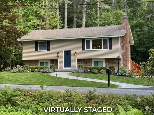 5 Robin Acres Drive, Wolfeboro, NH 03894