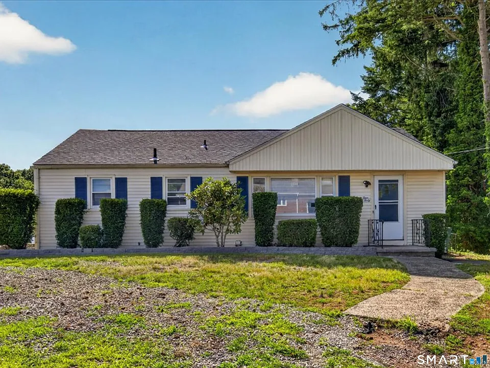 440 Evergreen Ave