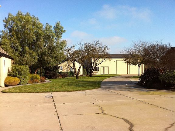 3rd image of 15870 S Southland Ct