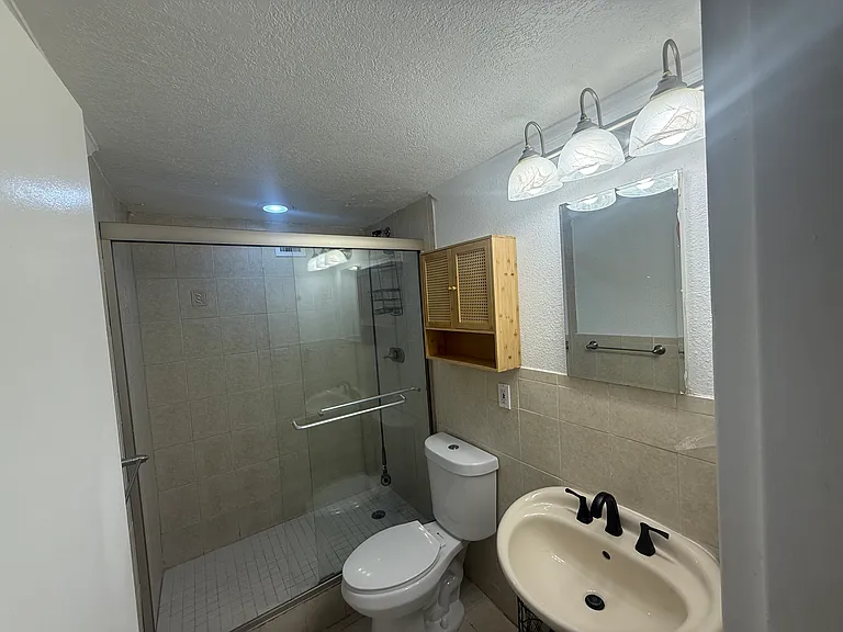 801 Brickell Bay Dr #470 — Photo 25