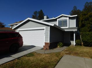 101 Constitution Ave, Vacaville, CA 95687