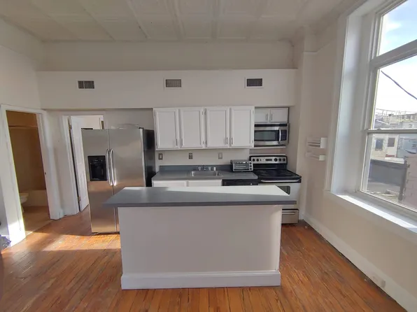 1901 E Lombard St APT 6, Baltimore, MD 21231