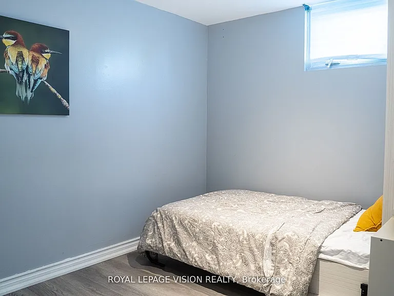 28 Jeffton Cres — Photo 10