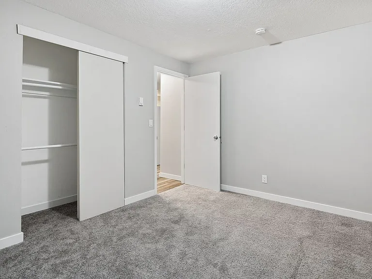 1374 SE Cedar St — Photo 12