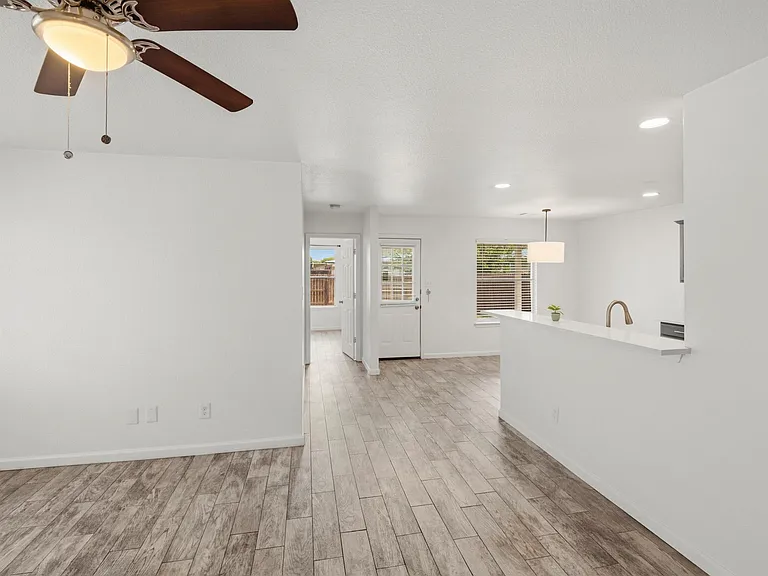 1144 Miss Kimberlys Ln — Photo 19